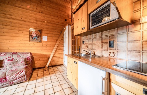 Chatel Apartment | Apartment 'Le Chamois D'Argent - 6-7 People' with Mountain View, Balcony and Wi-Fi