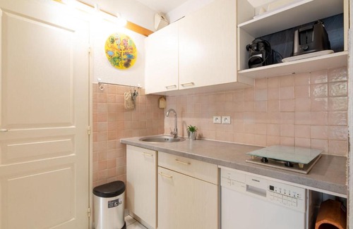 Frejus Plage Apartment | Apartment Le chant de la mer by Interhome