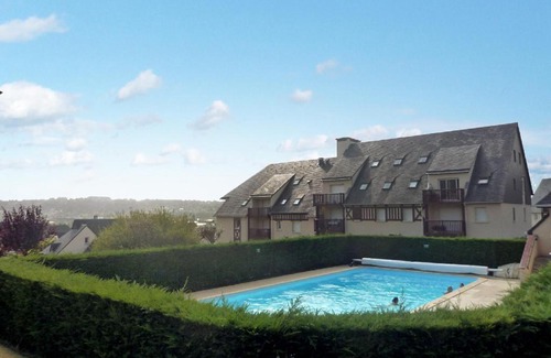 Touques Apartment | Apartment Le Domaine du Vert Coteau by Interhome