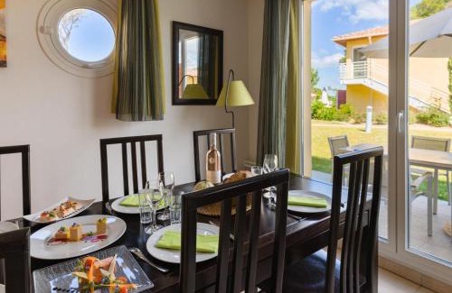 Le Brusc Apartment | Apartment Le Brusc with Sea View