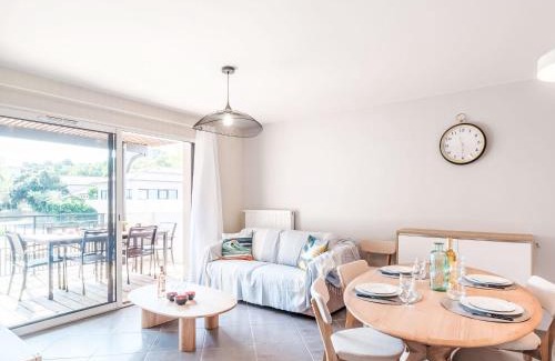 Arcachon Apartment | Apartment Le Patio Mauresque by Interhome