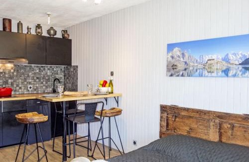 Val-Thorens Apartment | Apartment Le Roc de Peclet by Interhome