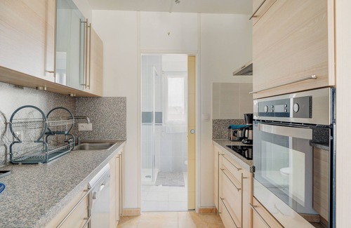 Saint-Martin de Brehal Apartment | Apartment 'Le Saint Martin' with Sea View, Balcony and Wi-Fi