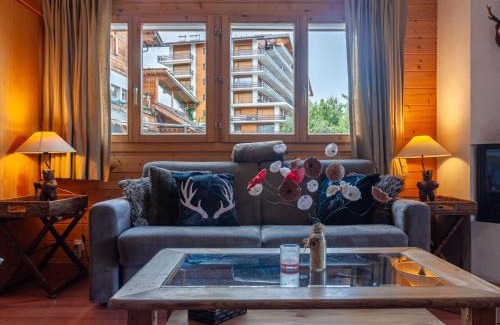Saint-Pierre-de-Clages Apartment | Apartment Les Chouettes 4 by Interhome