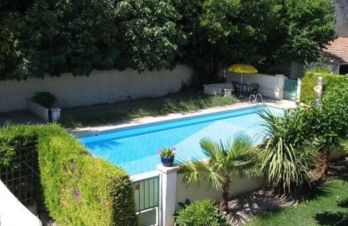 Orgon Apartment | Apartment 'Les cigales' - Tastefully Restored Provencal Farmhouse