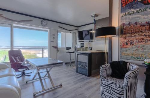 Le Home Apartment | Apartment Les Dunes by Interhome