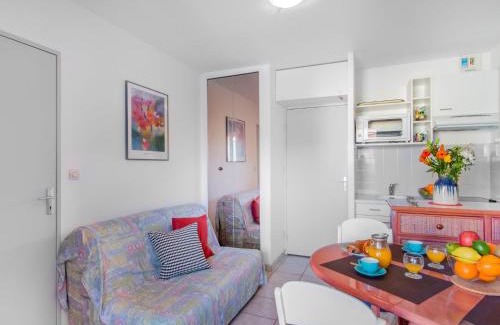 Les Bormettes Apartment | Apartment Les Canoubiers III by Interhome