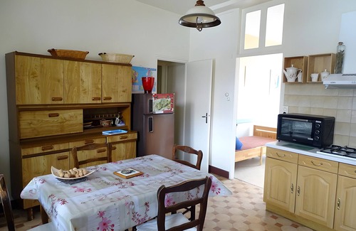 Pontcharra Apartment | Apartment 'Les Perelles' with Private Terrace and Wi-Fi