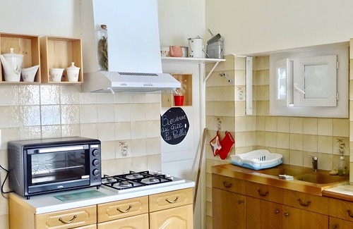 Pontcharra Apartment | Apartment 'Les Perelles' with Private Terrace and Wi-Fi