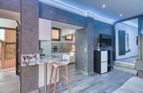 Menton Apartment | Apartment Les Sablettes Panoramic Sea View