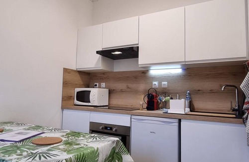 La Salvetat-sur-Agout House | Apartment 'Les Tables Aux Vaches-Chambre Agout' with Private Terrace, Private Garden and Wi-Fi