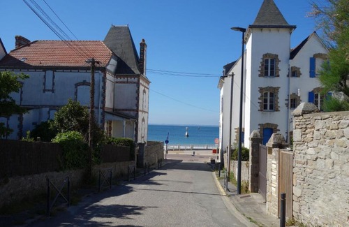 Quiberon Apartment | Apartment Les Terrasses de la Plage-1 by Interhome