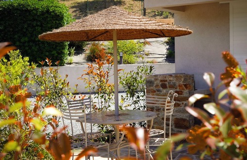 Bormes-Les-Mimosas Apartment | Apartment Lily - Elegance, calm and comfort in the heart of nature 2 to 4 pers