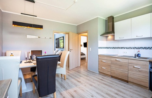 Heppens Apartment | Apartment "Liebevoll Eingerichtete Wohnung" with Wi-Fi