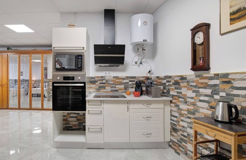Algar Apartment | Apartment 'Los Olivos' with Air Conditioning