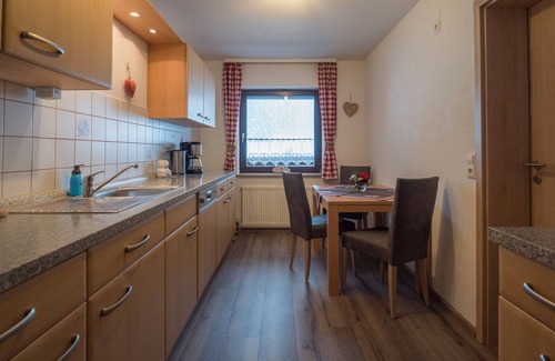 Furtwangen Apartment | Apartment 'Lothar, 80qm' with Shared Garden, Balcony and Wi-Fi