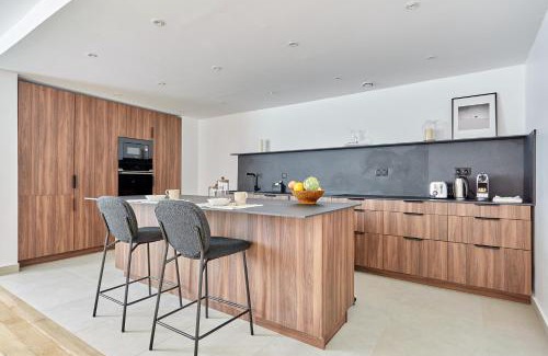 Vivienne Apartment | Apartment Louvre Palais Royal by Studio prestige
