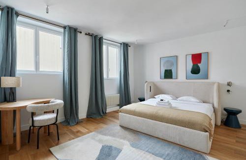 Vivienne Apartment | Apartment Louvre Palais Royal by Studio prestige