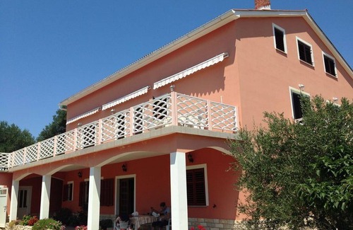 Lun Apartment | Apartment Luna (83621-A1) - Lun - island Pag