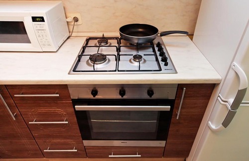 Omsk Apartment | Apartment Luxe with Jacuzzi on Maslennikova 45