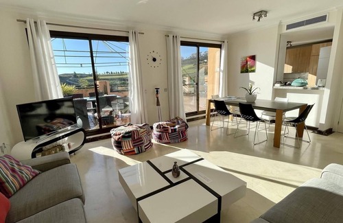 Mijas Apartment | Apartment 'Luxurious Penthouse with 150m2 Terrace', Pool, Wi-Fi & A/C