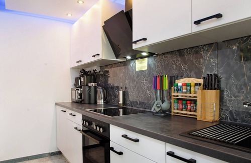 Neuburg Apartment | Apartment 'Modern Apartments Neuburg 3 - New' with Balcony and Wi-Fi
