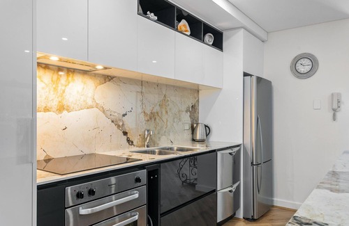 Scarborough Apartment | Apartment M305 - a popular beachside apartment!