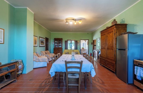 Radicondoli Apartment | Apartment 'Magica Toscana' with Mountain View, Shared Pool and Wi-Fi