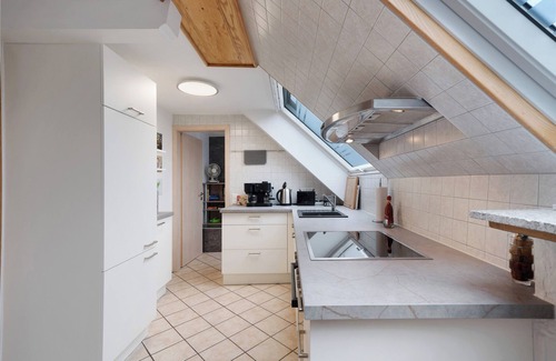 Kiechlinsbergen Apartment | Apartment 'Maisonette' with Shared Terrace, Balcony and Wi-Fi