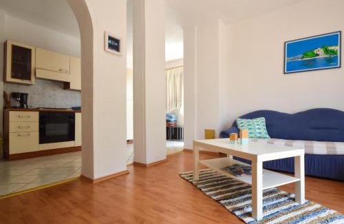 Obrovac Apartment | Apartment Mara-1 by Interhome
