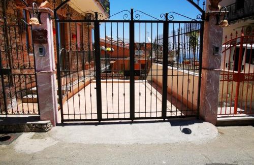Taormina Apartment | Apartment Marifra Garden