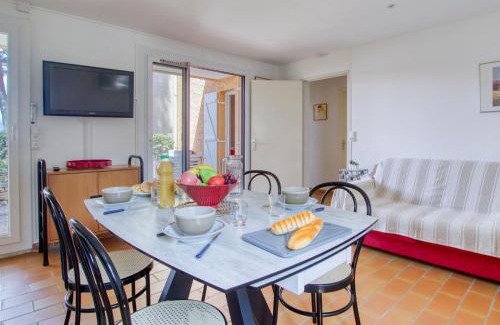 La Madrague Apartment | Apartment Mas de la Madrague-11 by Interhome
