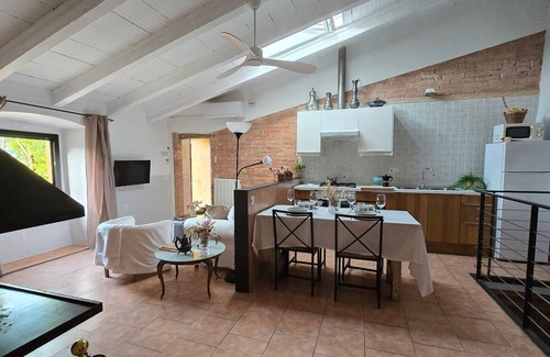 Madremanya Apartment | Apartment 'Mas Tarres L'acacia Only Adults' with Mountain View, Wi-Fi and Air Conditioning