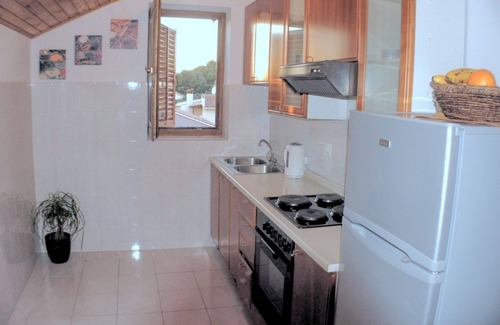 Susica Apartment | Apartment MiMa - 150 m from the beach: A3(5) - Susica, Island Ugljan, Croatia