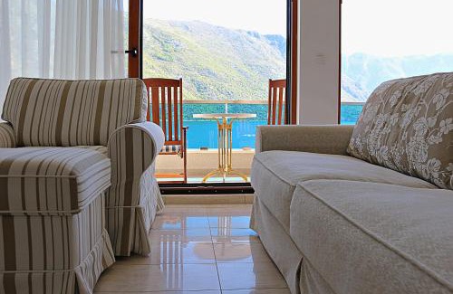 Kotor Municipality Apartment | Apartment MiraMare