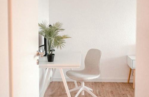 Vogelsang Apartment | Apartment mit Küche, Arbeitsplatz und XXL Sofa