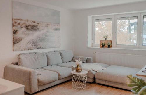 Vogelsang Apartment | Apartment mit Küche, Arbeitsplatz und XXL Sofa