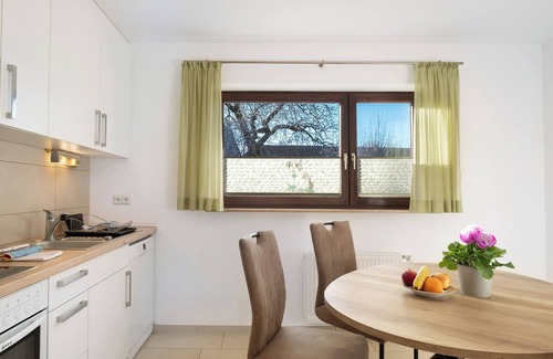 Schluchsee Apartment | Apartment 'Mit Terasse 110qm' with Mountain View, Private Terrace and Wi-Fi