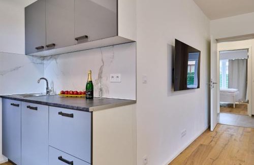 Svoboda nad Upou Apartment | Apartment Modern Mountain Terrace Retreat & Pets by Interhome