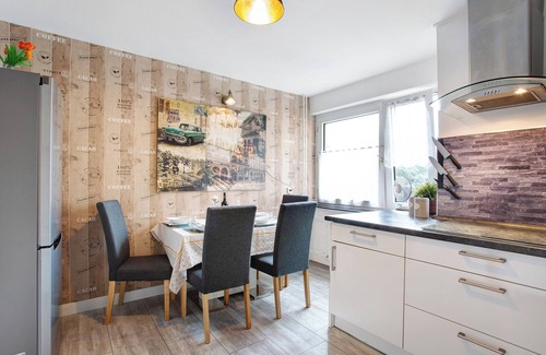 Heppens Apartment | Apartment "Moderne 3 Zimmer Wohnung - Zentral" with Wi-Fi
