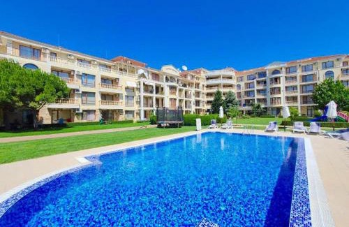 Elenite Apartment | Apartment Monica