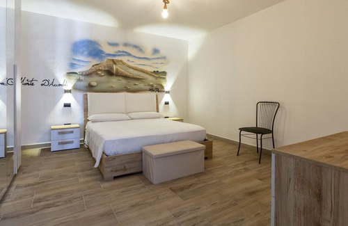 Sassari Apartment | Apartment 'Monte D' Accoddi' with Wi-Fi and Air Conditioning