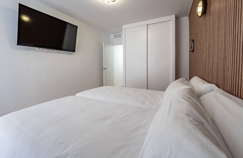 Huelva Apartment | Apartment 'Mora Claros' with Air Conditioning