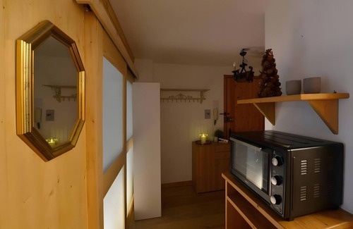 Morgex Apartment | Apartment 'Morgex' with Mountain View and Balcony