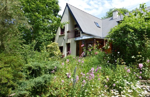 Saint-Briac-sur-Mer Apartment | Apartment near Frémur & Sandy Beaches