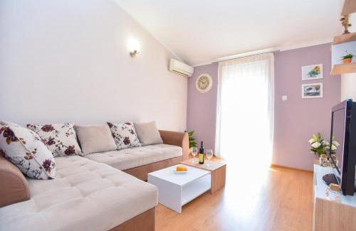 Maini Apartment | Apartment Nada 01