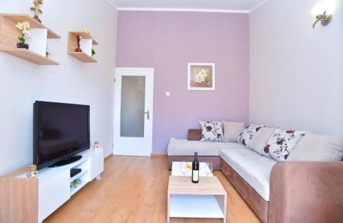 Maini Apartment | Apartment Nada 01