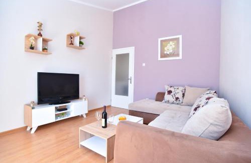 Maini Apartment | Apartment Nada 01