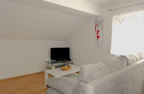 Mainz-Bingen Apartment | Apartment Nahe with 40sqm, 1 bedroom, 1 living/bedroom, max. 4 persons