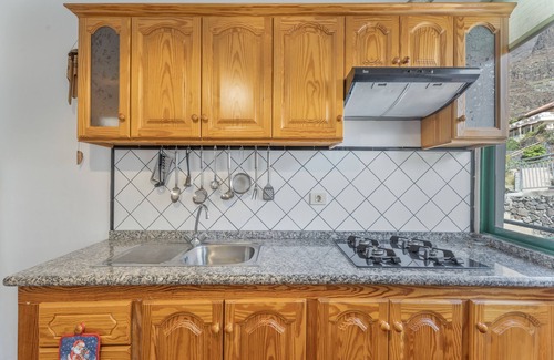 Valle Gran Rey Apartment | Apartment 'Nayara A' with Sea View, Balcony and Wi-Fi